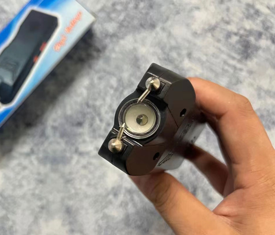 704电击棒