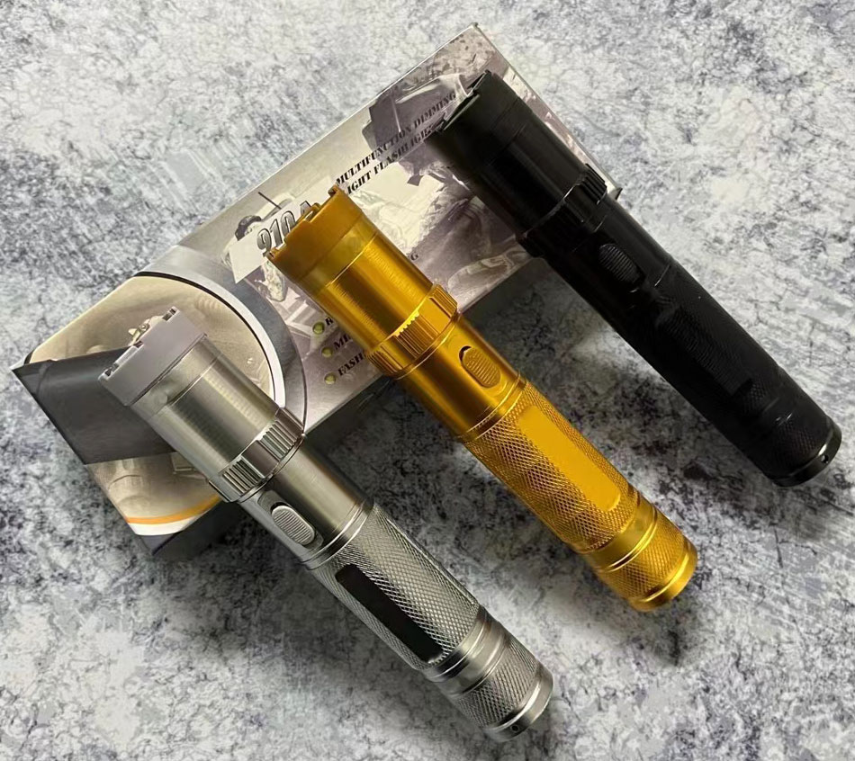黑鹰910电击器